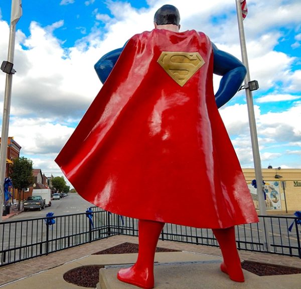 outdoors ; indoor ; Fiberglass statue ; decorate ; Large scale ; City decoration ; garden ; Park decoration ; Superman ; Superman sculpture ; Superman statue ; Life Size ; Customized mostpopular baby cartoon fiberglass movie action figure Superman statues