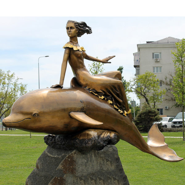 outdoors ; indoor ; bronze statue ; decorate ; Large scale ; City decoration ; garden ; Park decoration ; Dolphin ; Dolphin sculpture ; Dolphin statue ; Life Size ; Life Size Girl Statue Bronze Dolphin Sculpture