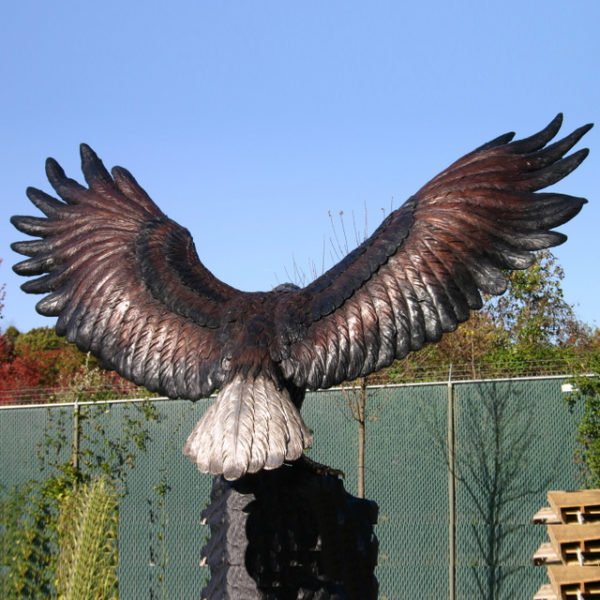 outdoors ; indoor ; bronze statue ; decorate ; Large scale ; City decoration ; garden ; Park decoration ; Eagle ; Eagle sculpture ; Eagle statue ; Life Size ; Life Size Bronze Casting Flying Eagle Art Statue Garden Metal Sculpture