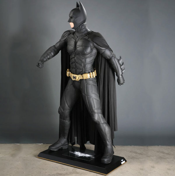 outdoors ; indoor ; Fiberglass statue ; decorate ; Large scale ; City decoration ; garden ; Park decoration ; batman ; batman sculpture ; batman statue ; Life Size ; Life Size Fiberglass Superhero Batman Sculpture for Outdoor Display
