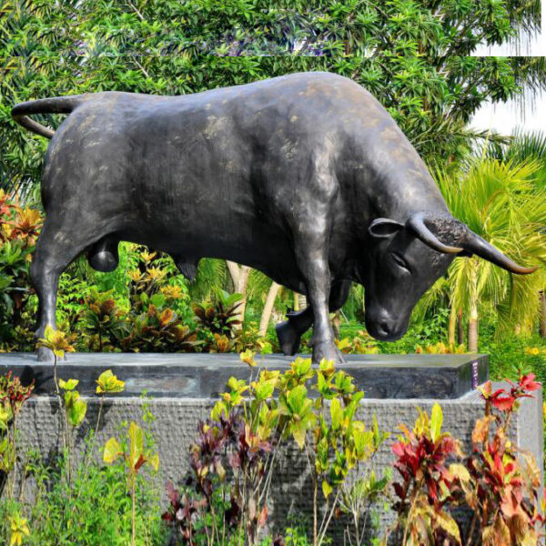 OAS-Bull (66) outdoors ; indoor ; bronze statue ; decorate ; Large scale ; City decoration ; garden ; Park decoration ; Bull ; Bull sculpture ; Bull statue ; Life Size ; Life Size Handmade Antique Animal Bronze Bull Sculpture