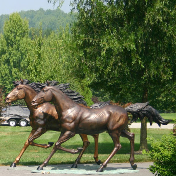 outdoors ; indoor ; bronze statue ; decorate ; Large scale ; City decoration ; garden ; Park decoration ; horse ; horse sculpture ; Horse statue ; Hot Selling Garden Decoration Bronze Life Size Horse Sculpture