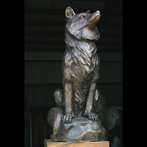 outdoors ; indoor ; bronze statue ; decorate ; Large scale ; City decoration ; garden ; Park decoration ; Wolf ; Wolf sculpture ; Wolf statue ; Life Size ; famous bronze sculpture artists metal craft bronze life size wolf sculpture for sale
