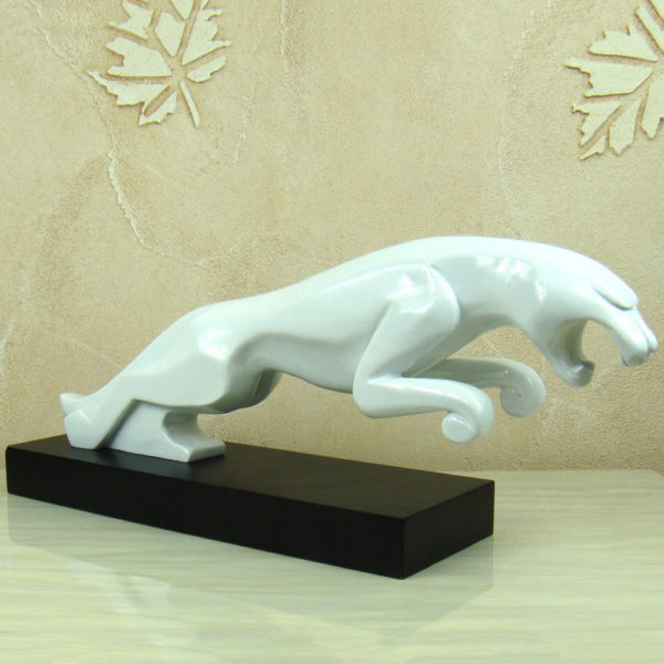 panther-11 outdoors ; indoor ; Fiberglass statue ; decorate ; Large scale ; City decoration ; garden ; Park decoration ; Panther ; Panther sculpture ; Panther statue ; Life Size ; cartoon ; Abstract geometric glass fiber reinforced plastic white leopard statue