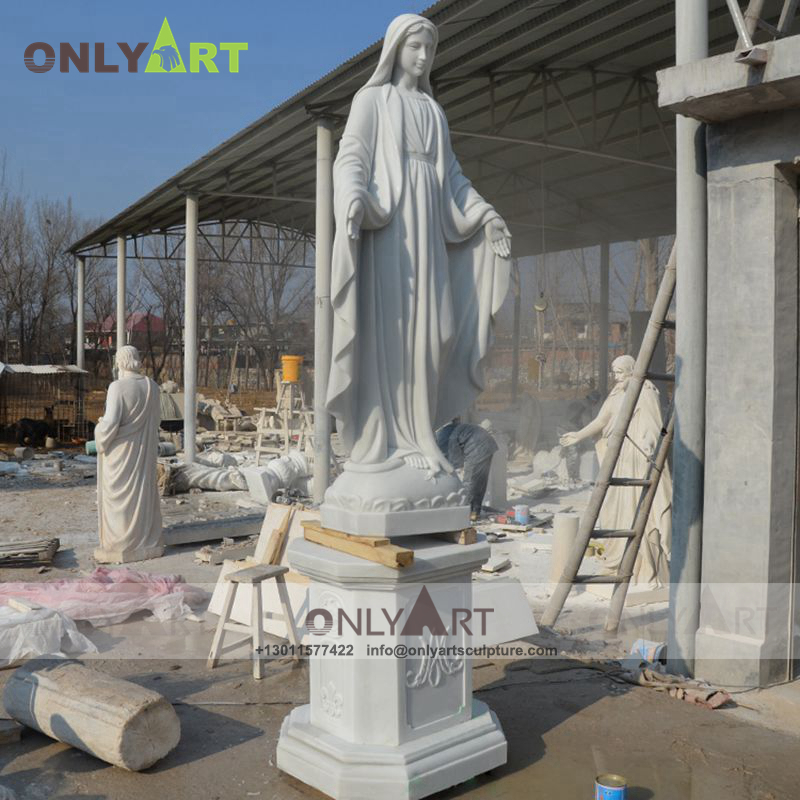 virgin mary statue